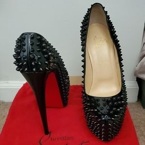 Christian Loubutins Daffodils Black Spiked